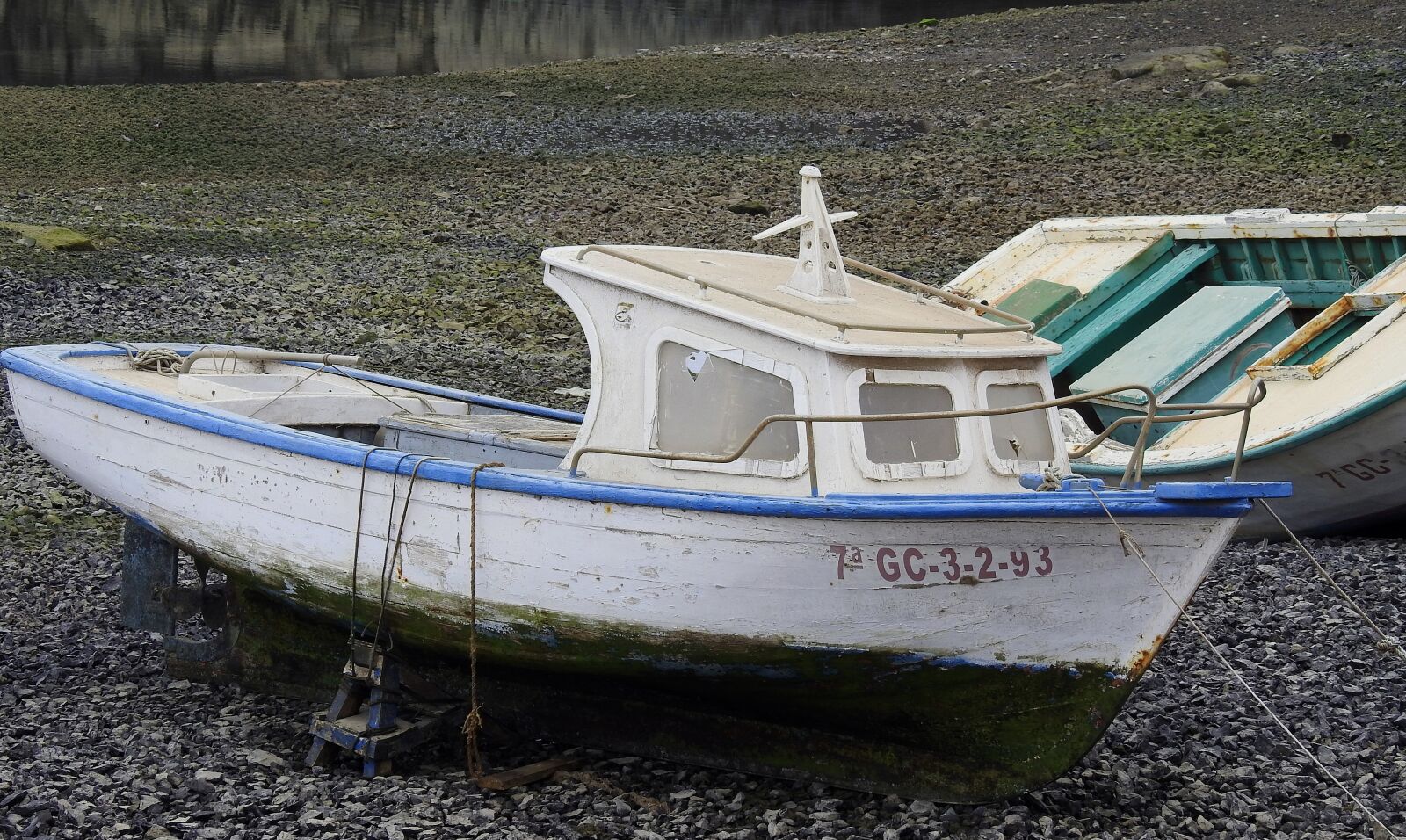 Nikon Coolpix P900 sample photo. Fishing boat, ailing, ebb photography