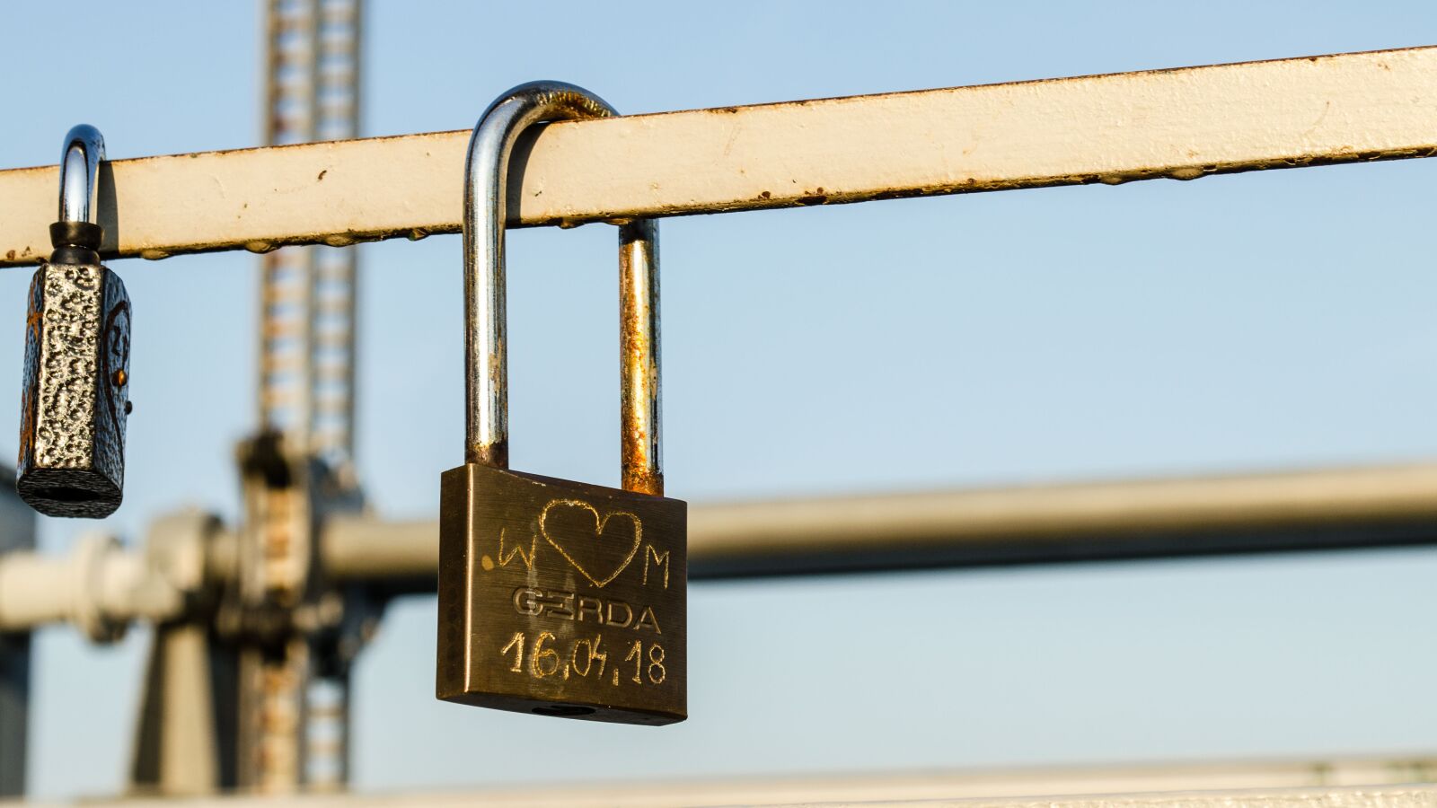 Nikon D5100 sample photo. By wlodek, memory, love photography