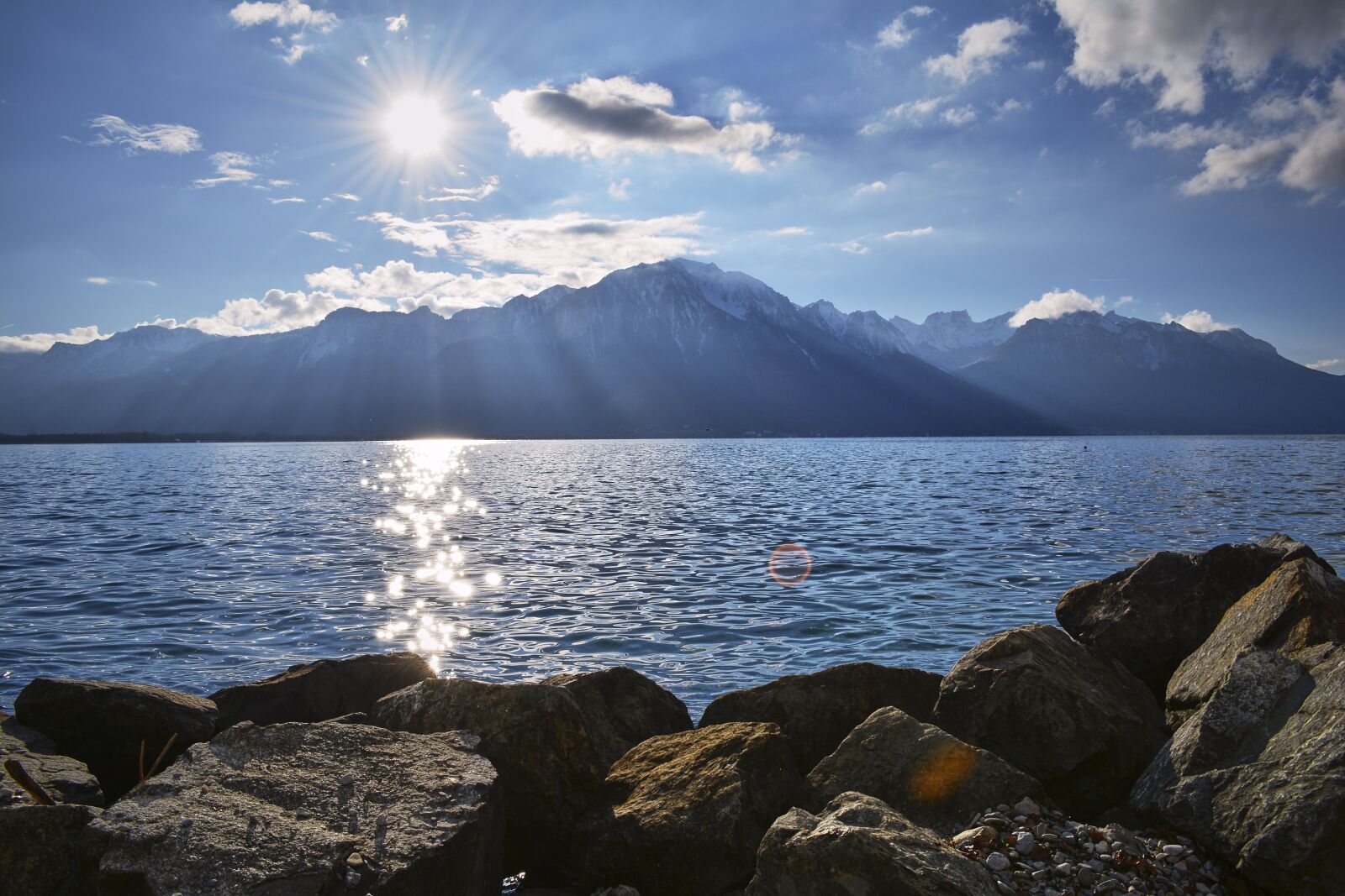 Nikon D5200 sample photo. Water, sun, coast photography