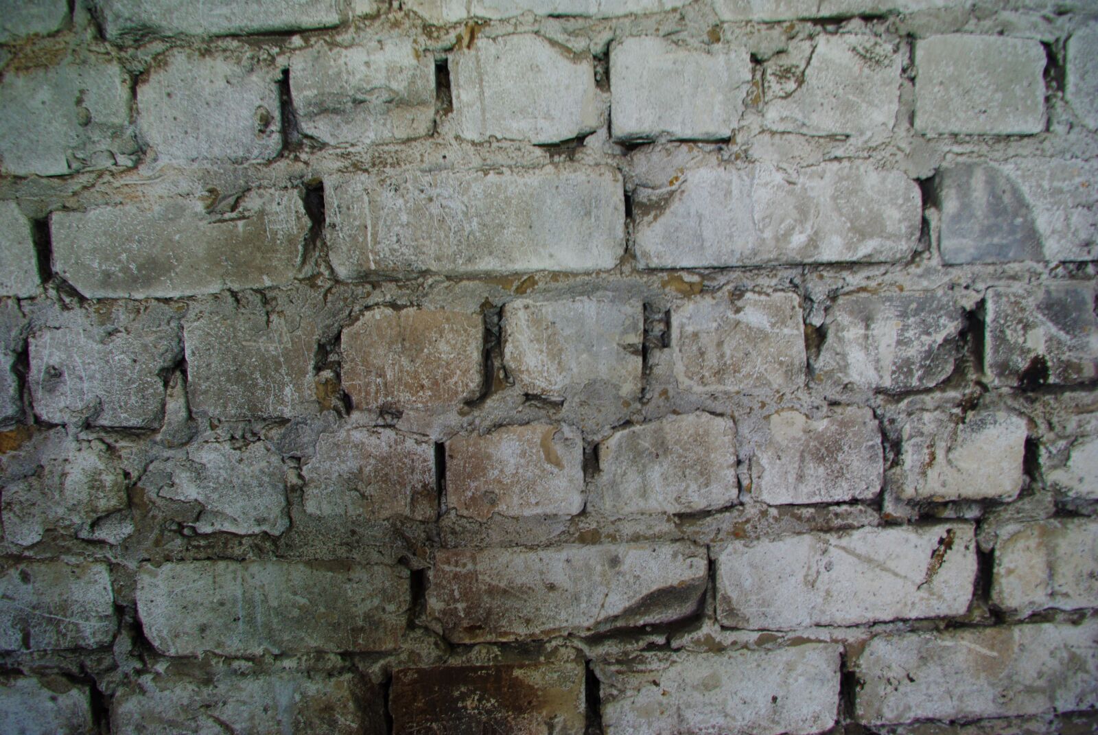 Pentax K200D sample photo. Bricks, masonry, old photography