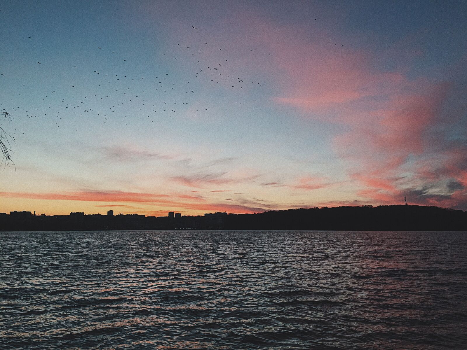 iPhone 6 back camera 4.15mm f/2.2 sample photo. Lake, sunset photography