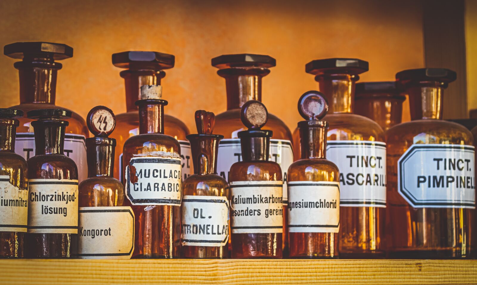 Canon EOS 80D sample photo. Pharmacy, old, bottles photography