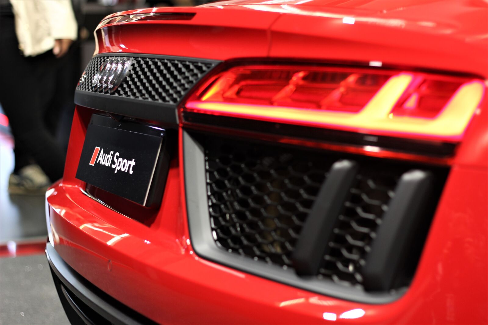 Canon EOS 600D (Rebel EOS T3i / EOS Kiss X5) + Canon EF 50mm F1.8 II sample photo. Car, audi sport rs4 photography