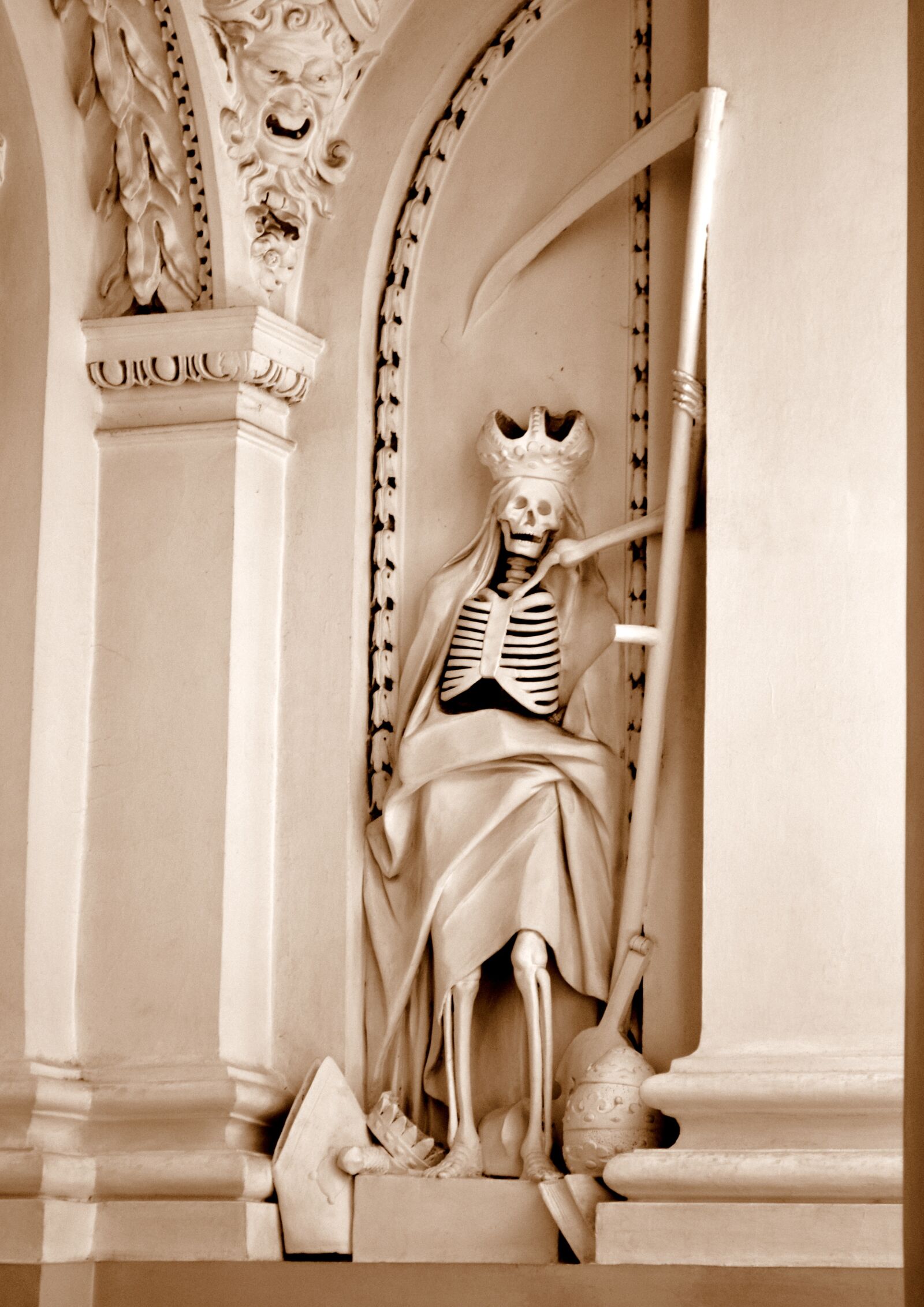 Nikon D3100 sample photo. Architecture, plaster, old photography